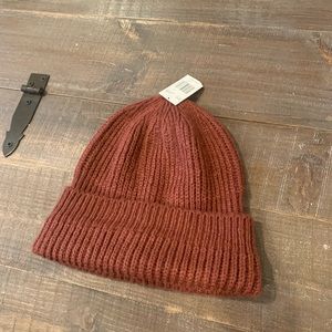 Rust colored beanie NEW